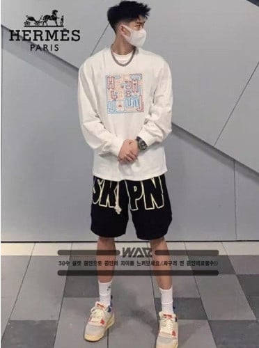 💕 에*** 고대문양 레터링로고 밍크양기모 티셔츠