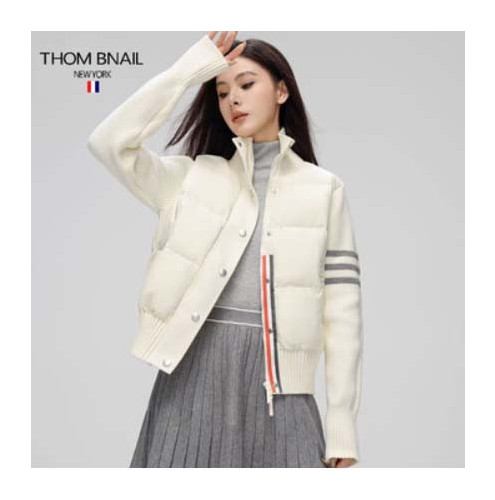 #톰브라운 [ THOM ] 수입 다운 필드 울샤이니 크롭 자켓 -화이트- 입고💢 #여성상의 #패딩자켓