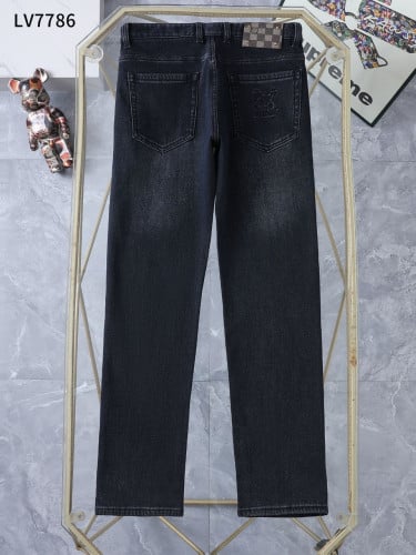 #루이비통 [ L.V ] 수입 다미에 기모 데님 팬츠 입고💢 #남성하의 #청바지
