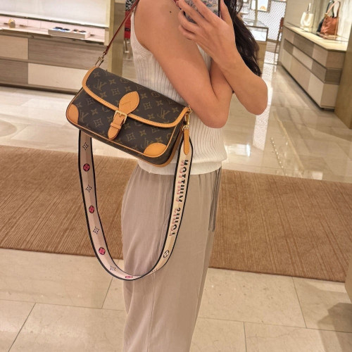 💕 루* 고급 다이앤 모노그램 숄더 백