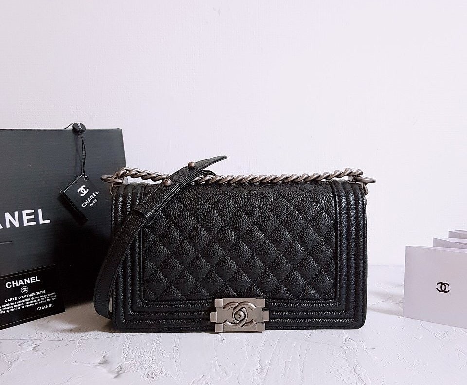 💕 샤* 고급 리뉴얼 램스킨 보이백 은장