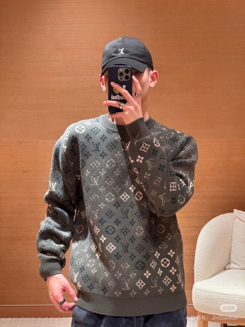 💕 루* 모노그램 풀오버 니트 스웨터