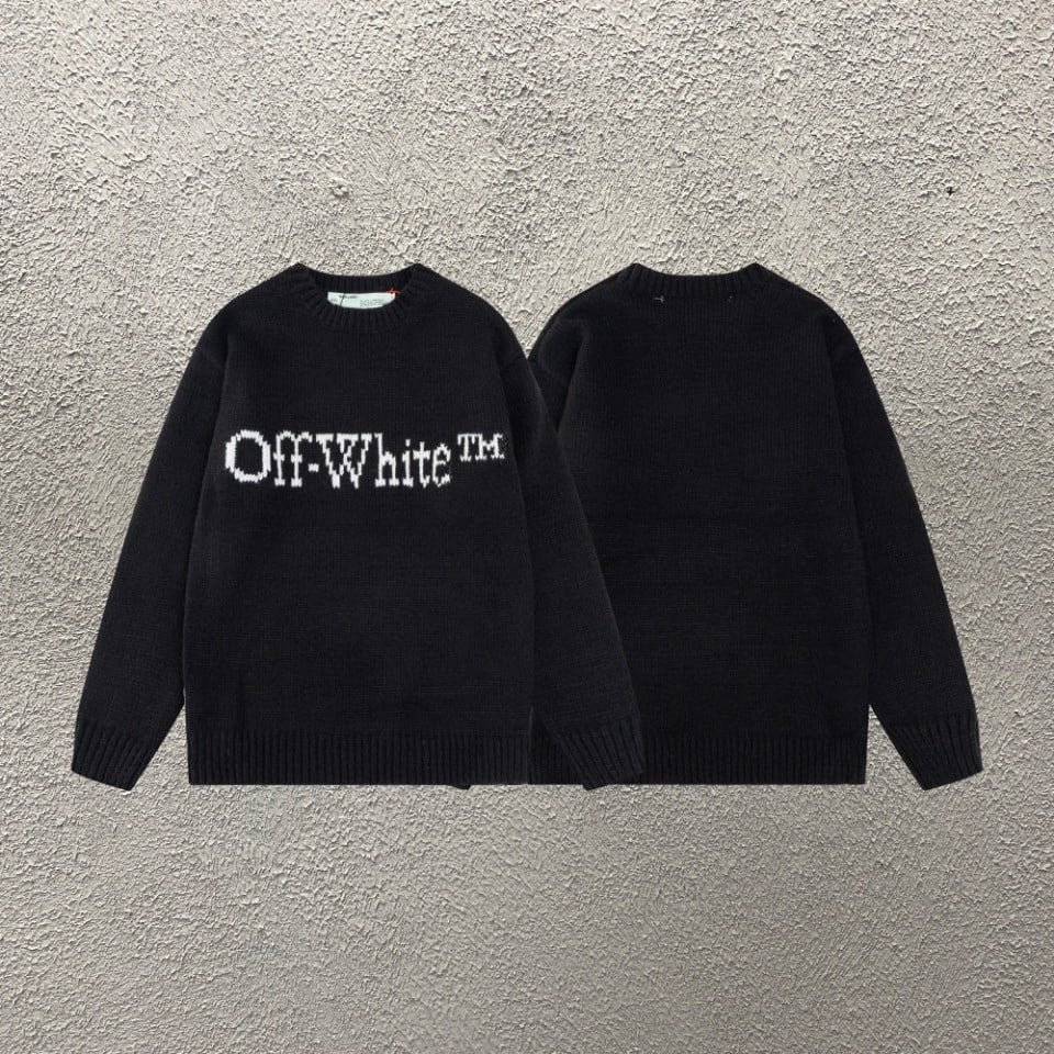 24FW #오**** 로고 디테일 크루넥 스웨터 니트 입고~