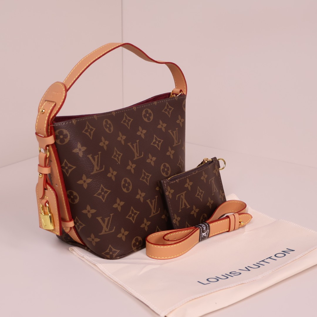 ✨올 인 비비 모노그램 핸드백 ✨