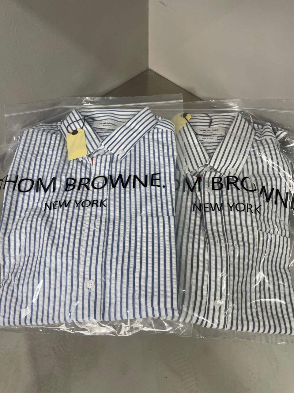 #톰브라운 스트라이프 셔츠