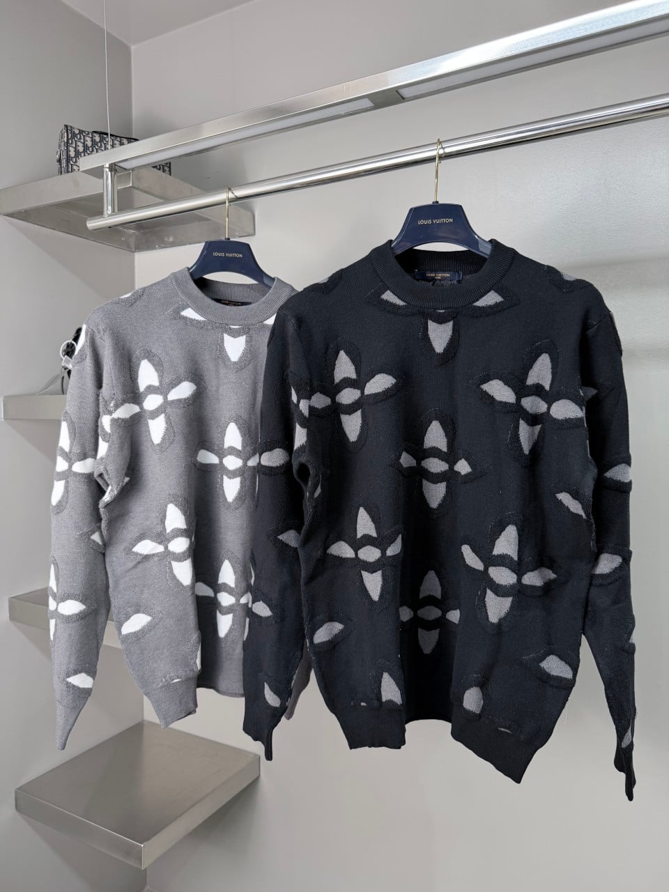 #루이비통 텍스쳐드 코튼 울 스웨터