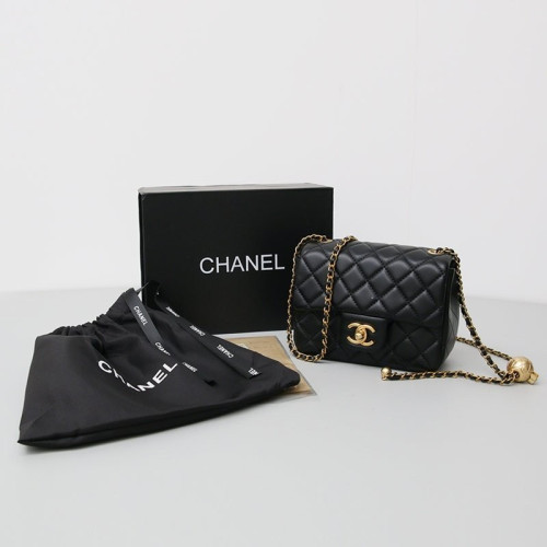 #DF #샤넬 쁘띠삭 골드볼 크로스백