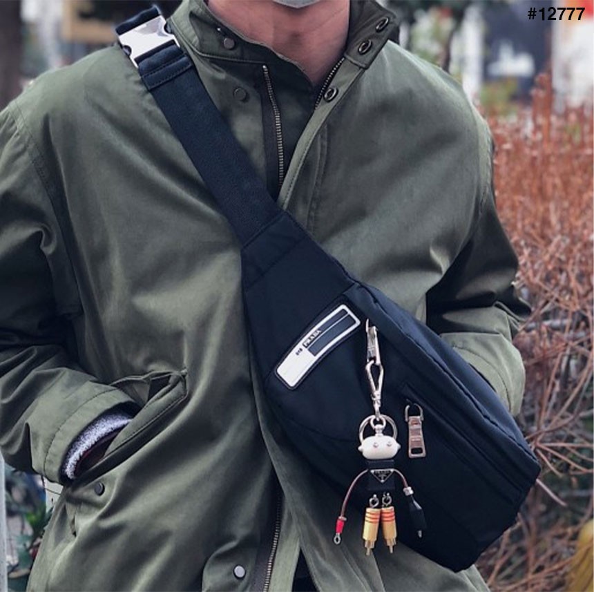 🔆 [PRADA] 프라다 018 나일론 패니백 🔆