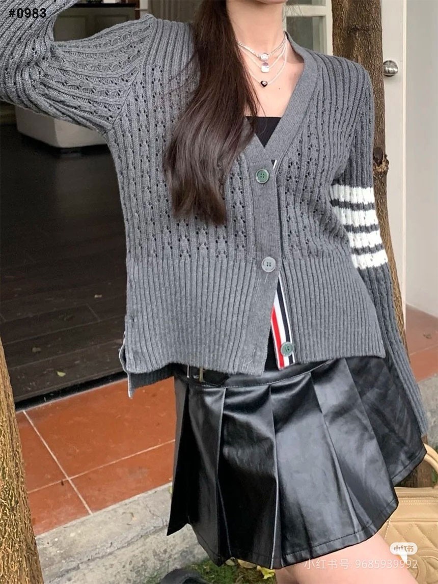 🍀 [THOM BROWNE] 톰브라운 여성 중공 가디건 🍀