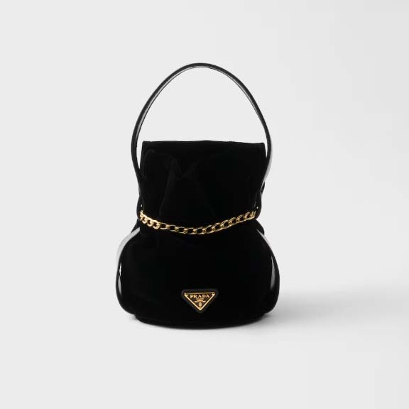 #프라다 [ P*ADA ] 수입 쁘띠 삭 누아르 미니 벨벳 및 나파 가죽 버킷 백 입고💢 #가방