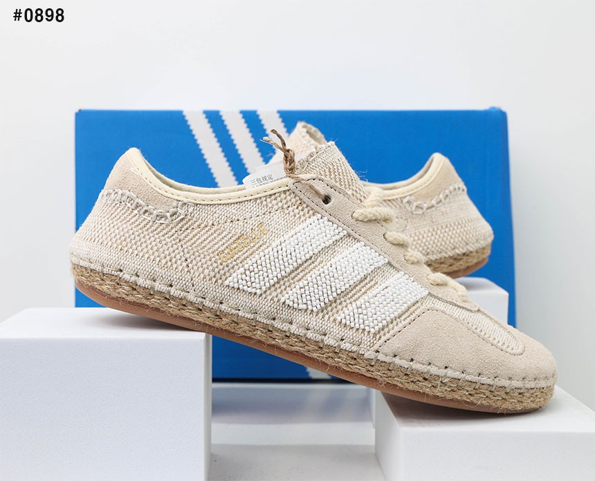 🍀 [ADIDAS] 아디다스 x  글랏 가젤 헤일리 클라우드 스니커즈 🍀