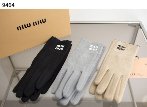 #미우미우 [MIU MIU] 미우미우 로고 클래식 여성용장갑 신상입고💢 #장갑 #9464