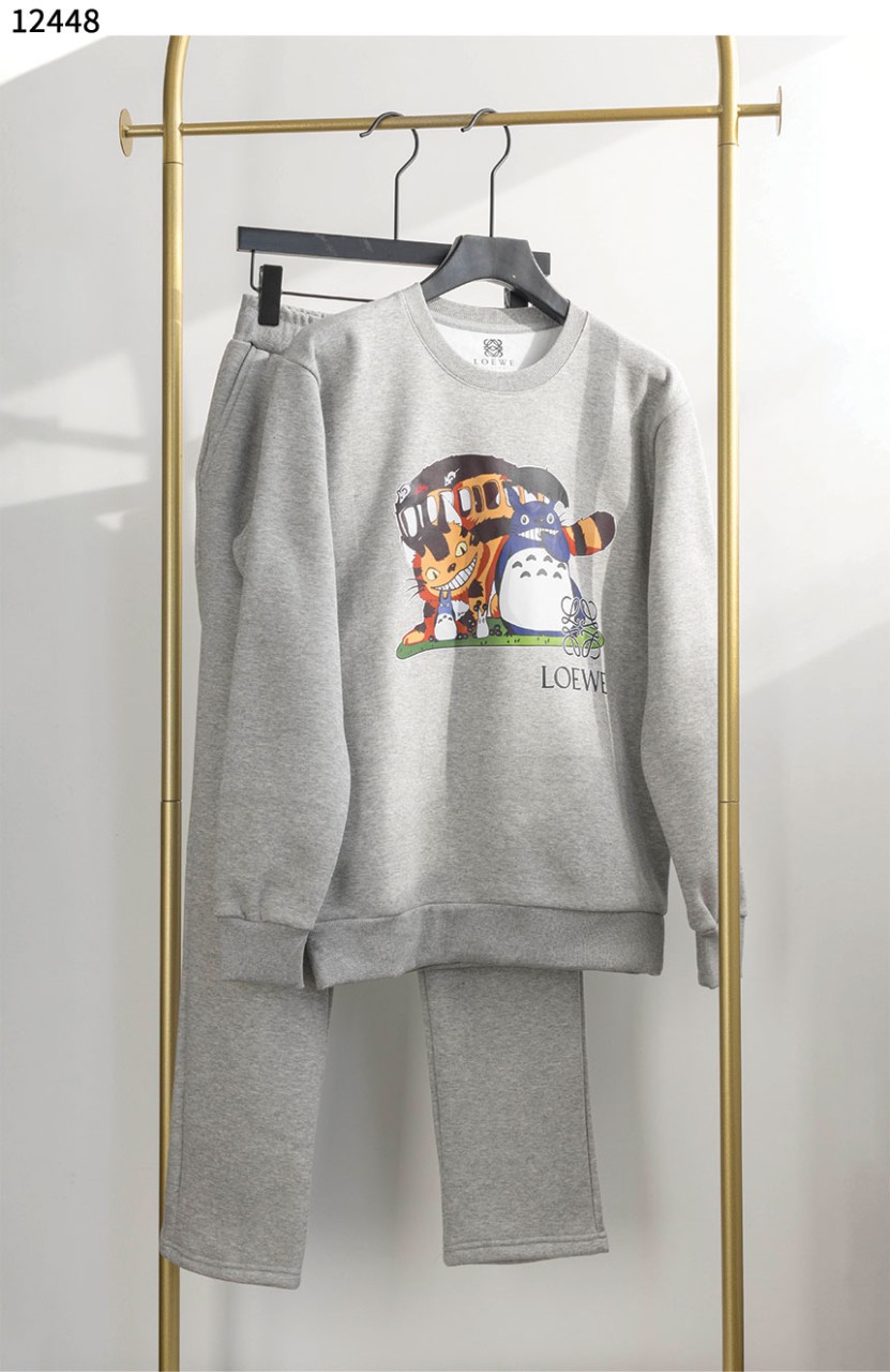 #로웨 [LOEWE] 토토로 고양이버스 모티브 맨투맨 기모 트레이닝 세트 신상입고💢 #세트 #12448