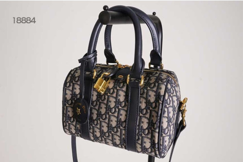 🔆[DIOR] 크리스찬 디올 그루브 20 백 🔆