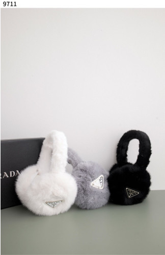 #프라다 [PRADA]  이어머프 퍼 귀마개 신상입고💢 #귀마개 #9711