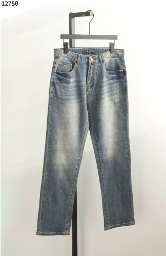 #루이비통 [Louis Vuitton] 레더패치 포켓 엠보로고 데님팬츠 신상입고💢 #하의 #팬츠 #12750