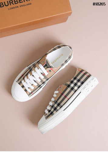 🔆 [BURBERRY] 버버리 빈티지 체크 로우탑 스니커즈 🔆