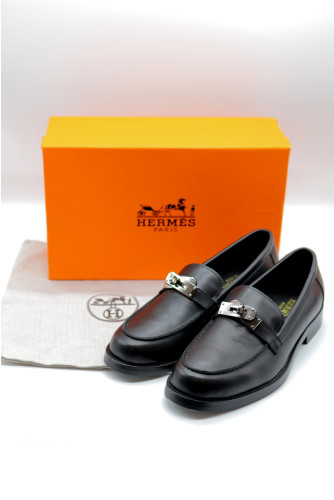 #에르메스  - 데이 켈리 로퍼 블랙 은장