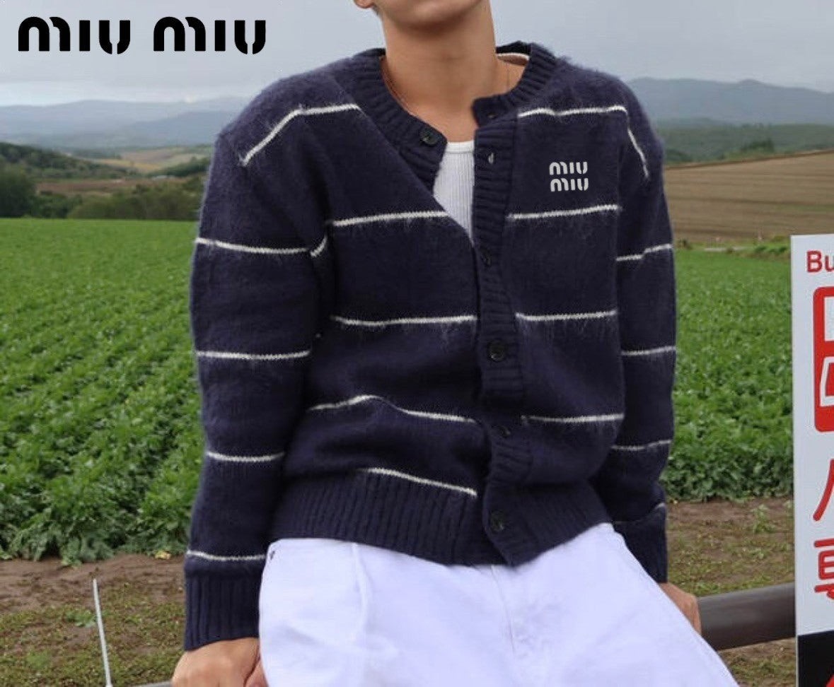 💕 미*** 스트라이프 포인트 가디건