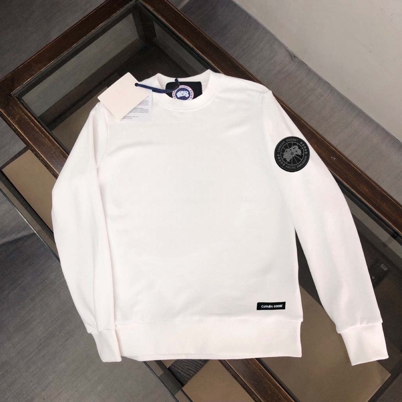 💕 캐* 블랙와펜 로고패치 맨투맨