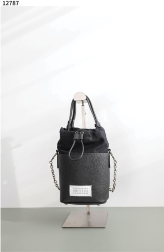 #메종마르지엘라 [Maison Margiela] 5AC 버킷백 블랙 신상입고💢 #가방 #12787