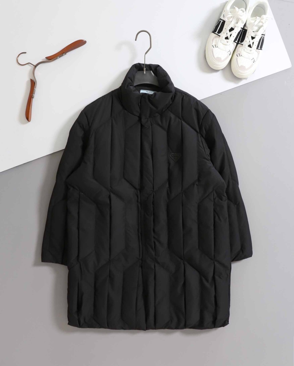 #프라다 [ P*ADA ] 수입 빅포켓 항공 다운 패딩 자켓 입고💢 #남성상의 #패딩자켓