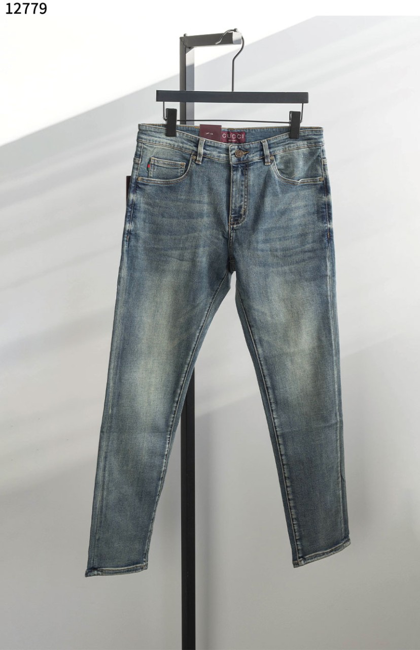 #구찌 [GUCCI] 뒷포켓 자수로고 슬림 팬츠 신상입고💢 #하의 #팬츠 #12779