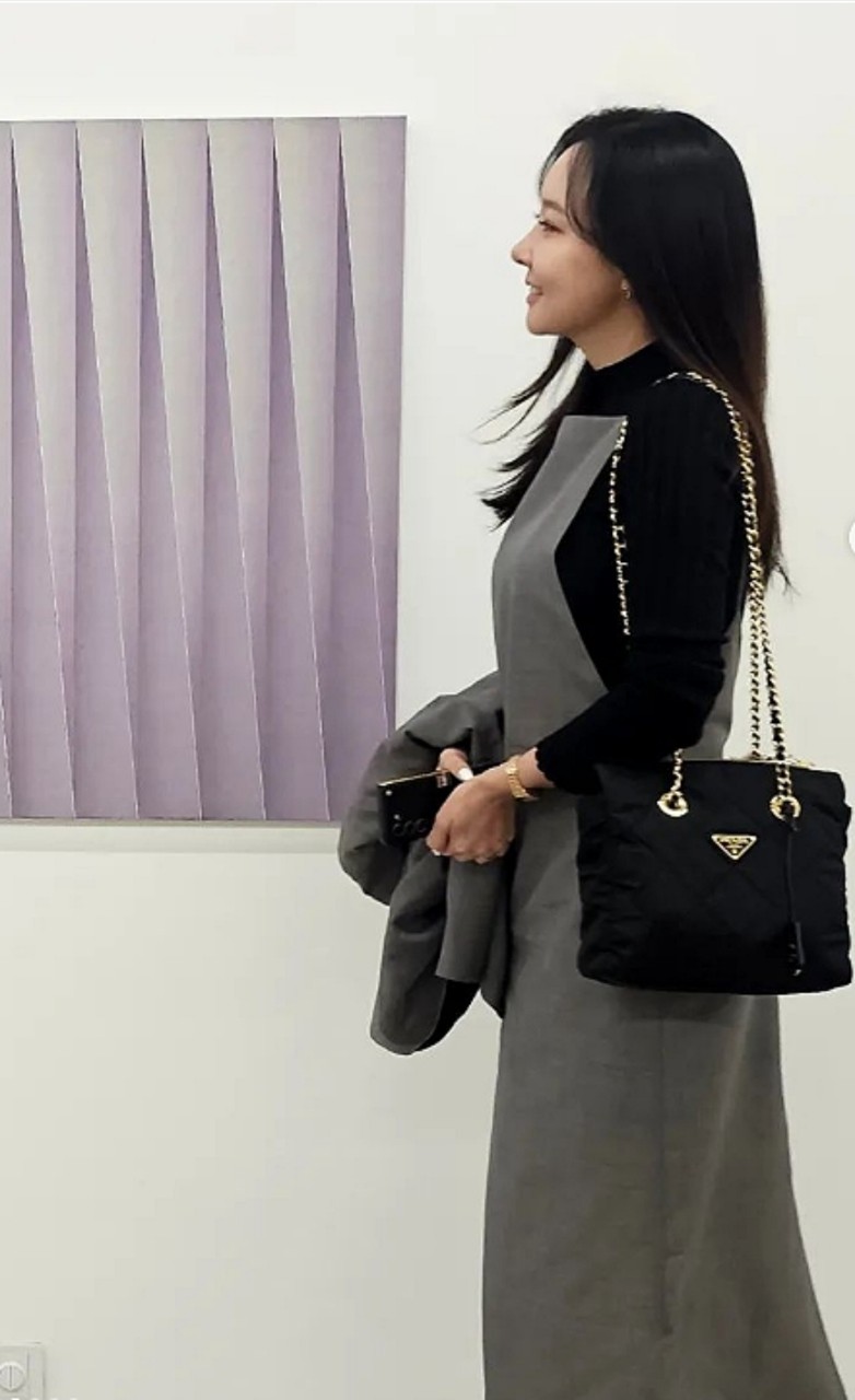 #프라다 리에디션 1995 라지 리나일론 솔더백 (매장판)