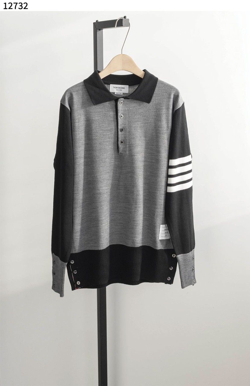 #톰브라운 [Thom Browne] 4버튼 긴팔 니트 카라티 신상입고💢 #상의 #니트 #12732