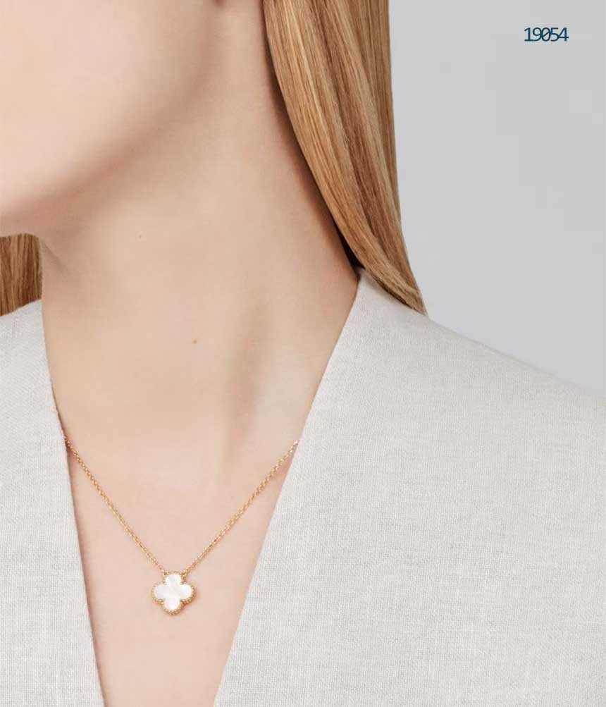 🔆 [Van Cleefs & Arpels] 반클리프&에펠 스위트 알함브라 펜던트 네크리스 🔆