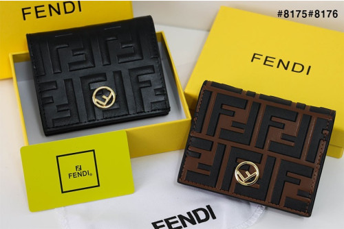 🍀 [FENDI] 팬디 FF 모티프 스몰 레더 반지갑 🍀