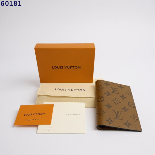 루이비통 M60181 여권지갑