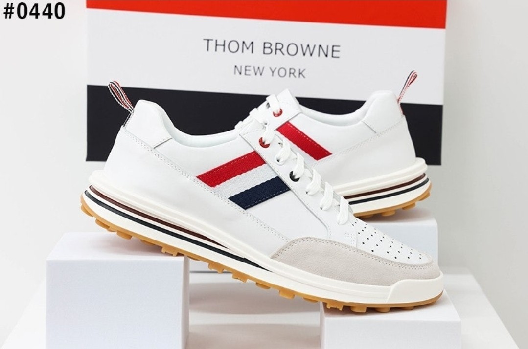 🍀 [THOM BROWNE] 톰브라운 삼선탭 테크 러너 스니커즈 🍀