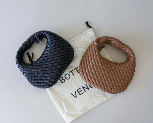 #보테가베네타 [ B.V ] 수입 인트레치아토 미니 백 입고💢 #가방