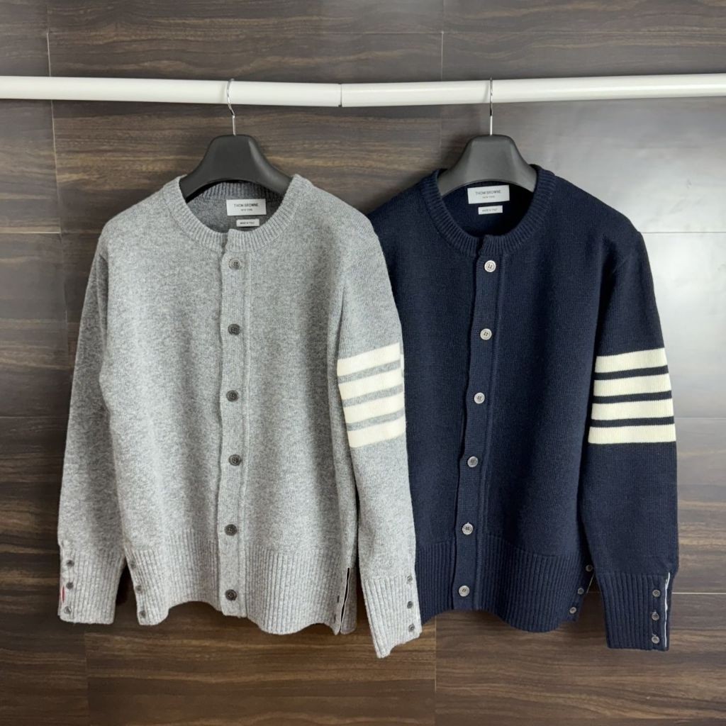 톰브라운 사선 완장 램스울 라운드 가디건