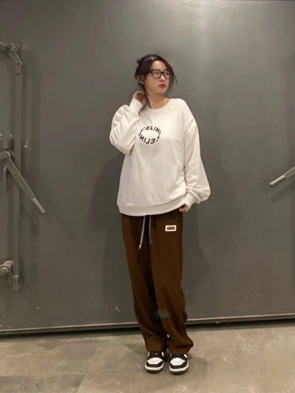 💕 셀** circled letters 맨투맨