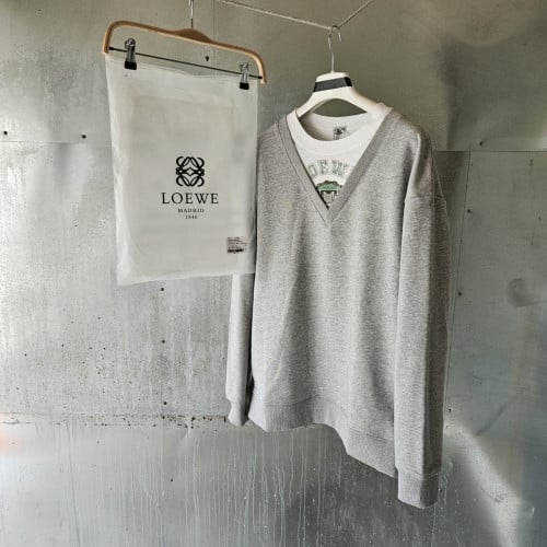 💕 로** 브이넥 트롱프뢰유 스웨이트셔츠