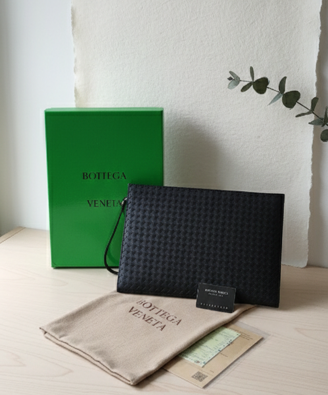#PA #보테가베네타 인트레치아토 도큐먼트 클러치 미듐