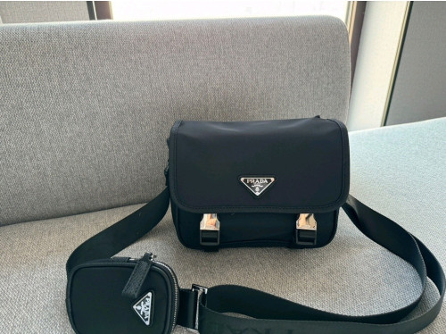 #N #프라다 사피아노 가죽숄더백