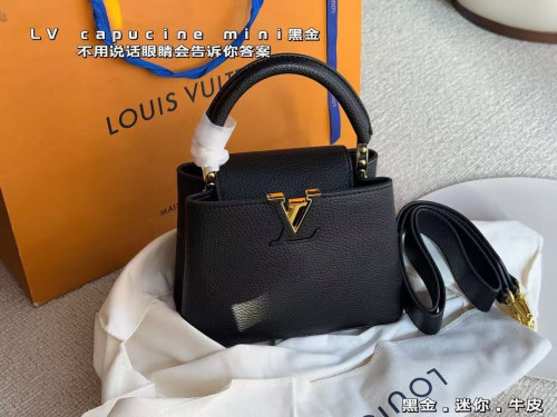 #N #루이비통 카퓌신 미니 블랙
