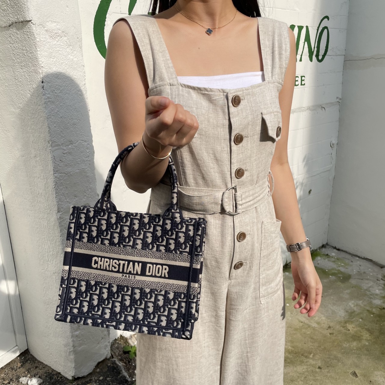 #N #디올 북토트백 뉴스몰