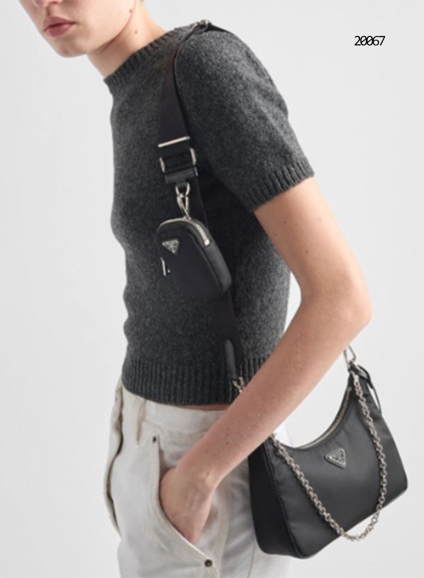 🔆 [PRADA] 프라다 테수토 리에디션 호보백 🔆