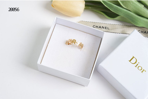 🔆 [DIOR] 디올 레터링 골드 링 🔆