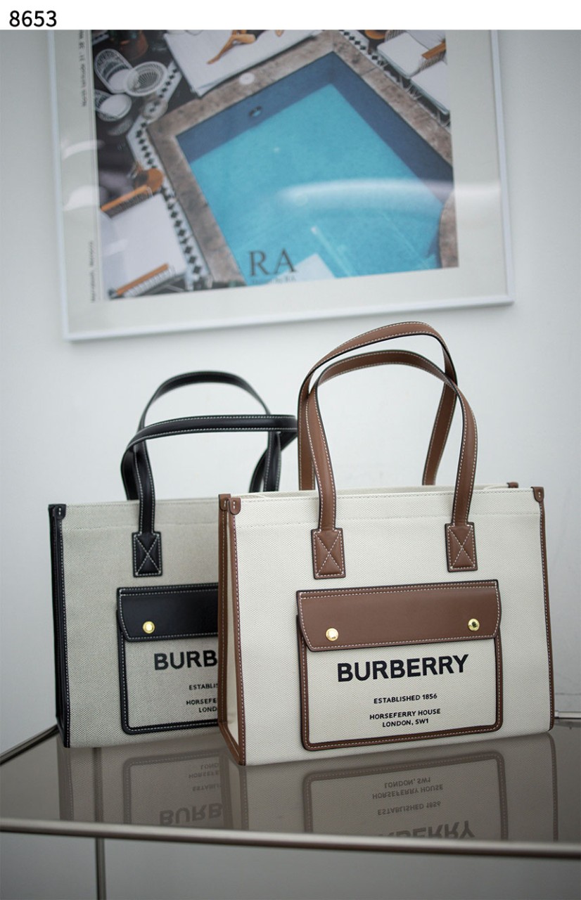 #버버리 [BURBERRY] 버버리 프레야 캔버스 토트백 신상입고💢 #가방 #8653