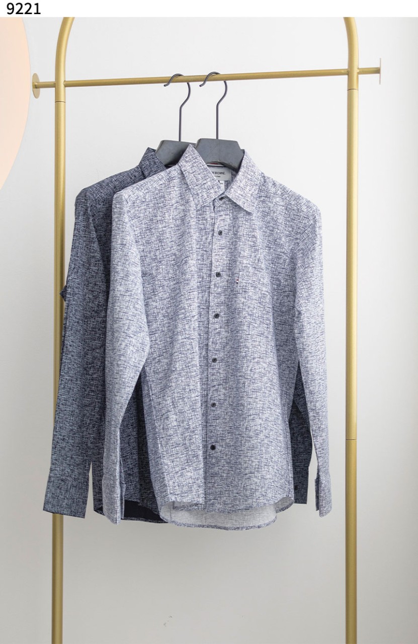 #톰브라운 [Thom Browne] 톰브라운 남성 스크래치 패턴 셔츠 신상입고💢 #상의 #셔츠 #9221