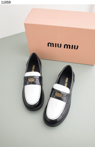 #미우미우 [MIU MIU] 미우미우 가죽 페니 로퍼 신상입고💢 #신발 ##11059