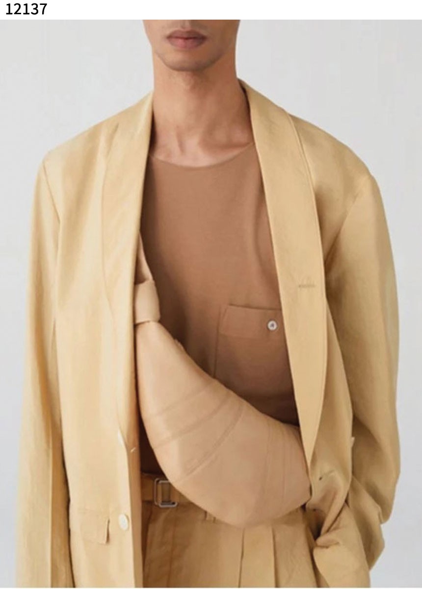 #르메르 [LEMAIRE] 수입프리미엄급 25SS 르메르 크로와상 소프트 나파 레더 백 미디움 베이지 신상 입고💢 #태그 #가방 #12137