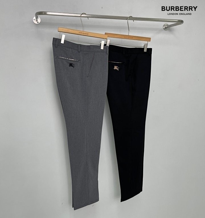 버버리 기사 자수 로고 슬랙스 (바지)