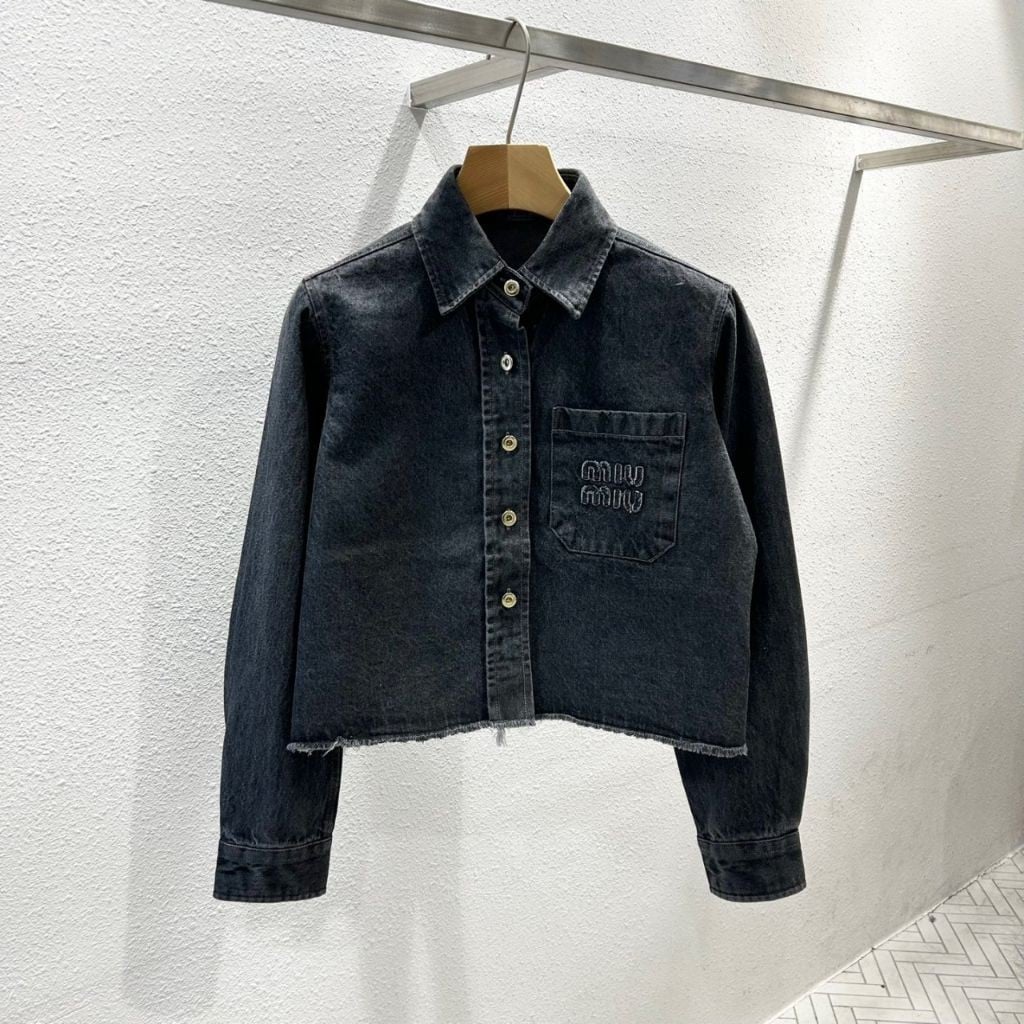 미우미우 여성 흑청 데님 셔츠 자켓