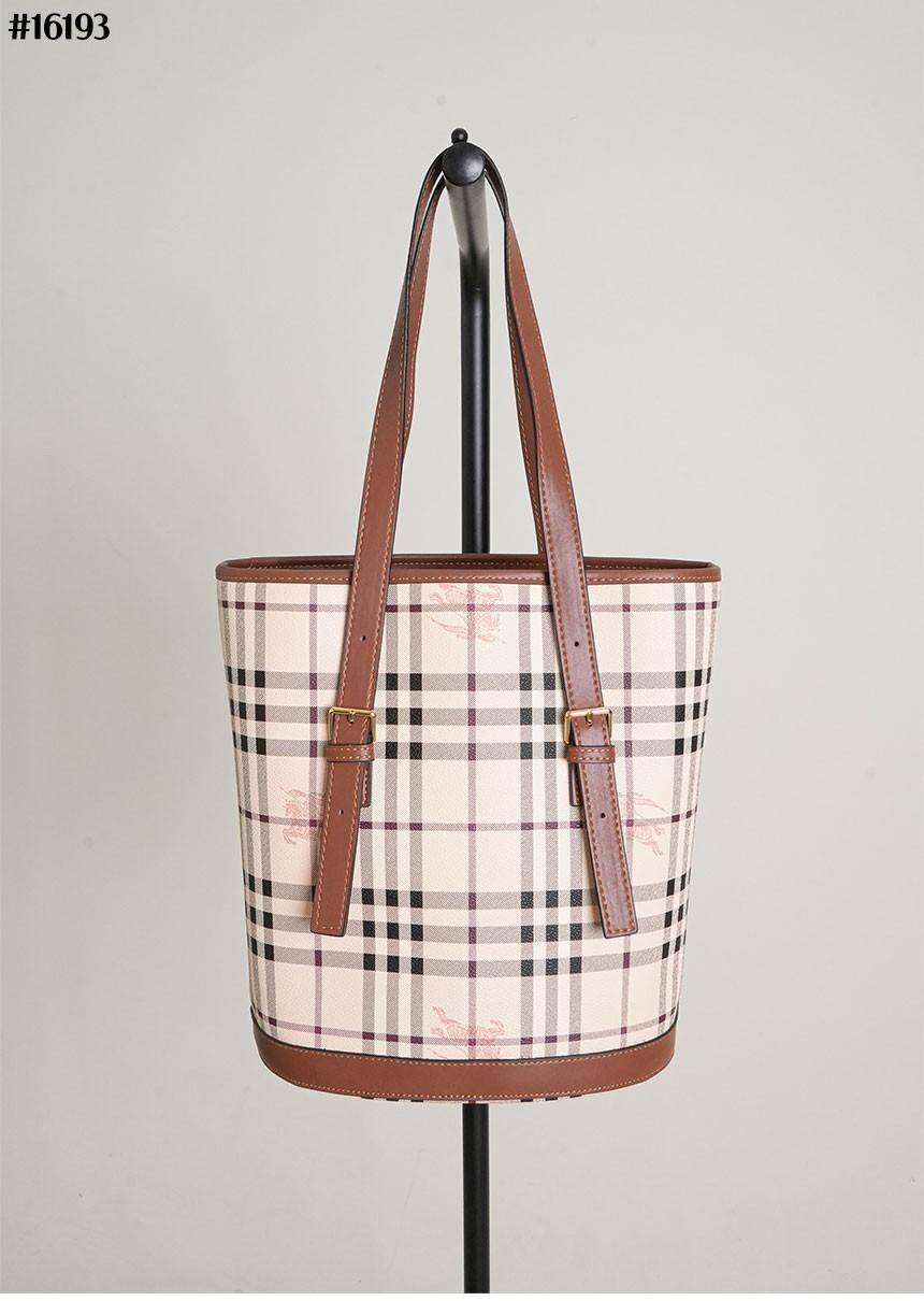 🔆 [BURBERRY] 버버리 버킷 토트 백 🔆